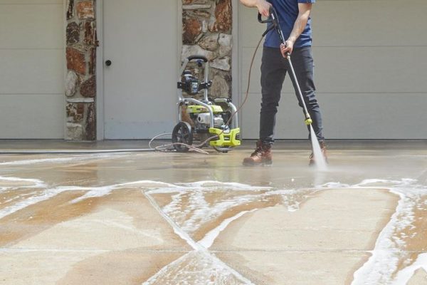 Driveway Pressure Washing Tips for Your First Time